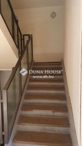 Eladó téglalakás, Budapesten, VIII. kerületben 82.5 M Ft