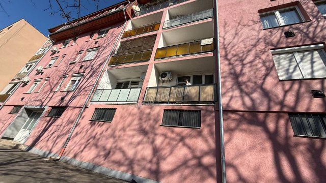 Eladó téglalakás, Nyíregyházán 37.5 M Ft, 2 szobás