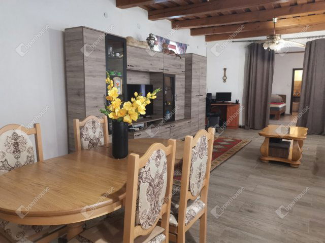 Eladó családi ház, Lesencetomajon 37.9 M Ft, 5 szobás