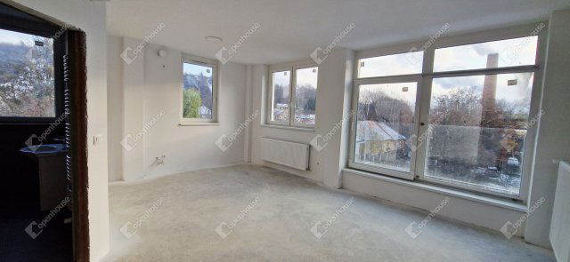 Eladó téglalakás, Miskolcon 60 M Ft, 3 szobás