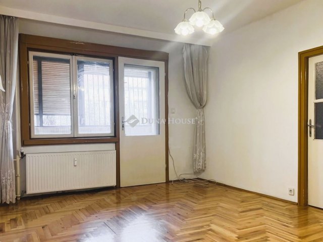 Eladó téglalakás, Budapesten, XI. kerületben, Ulászló utcában