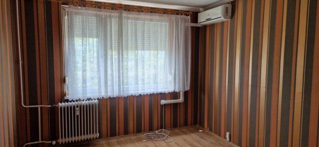 Kiadó panellakás, albérlet, Debrecenben 85 E Ft / hó, 1+1 szobás