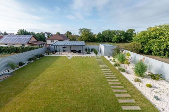 Eladó családi ház, Dabason 199 M Ft, 4 szobás