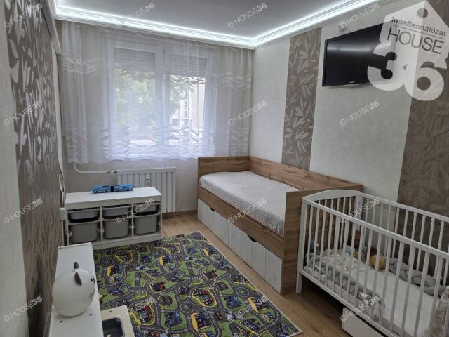 Eladó panellakás, Nagykőrösön 41.9 M Ft, 2 szobás