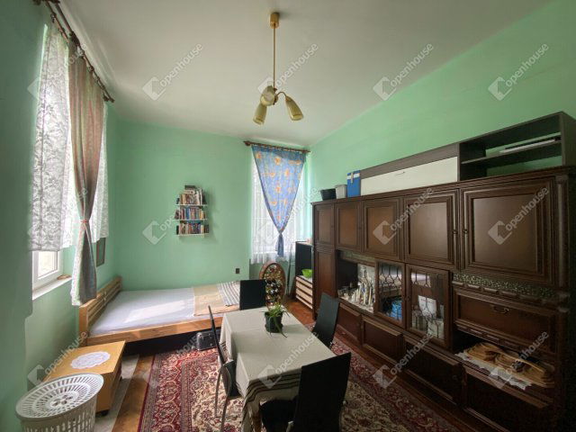 Eladó téglalakás, Mosonmagyaróváron 34.99 M Ft, 2 szobás