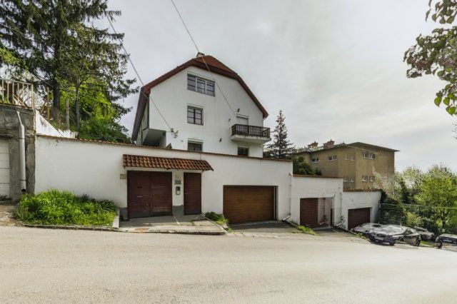 Eladó sorház, Budapesten, II. kerületben 279.9 M Ft