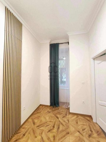 Eladó téglalakás, Budapesten, VI. kerületben 96.9 M Ft, 3 szobás