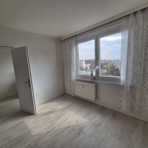 Eladó panellakás, Egerben 49.9 M Ft, 2+1 szobás