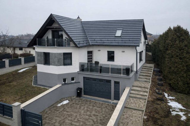 Eladó családi ház, Pátyon 236 M Ft, 3 szobás