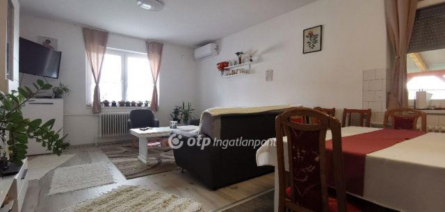 Eladó családi ház, Raposkán 109 M Ft, 4 szobás