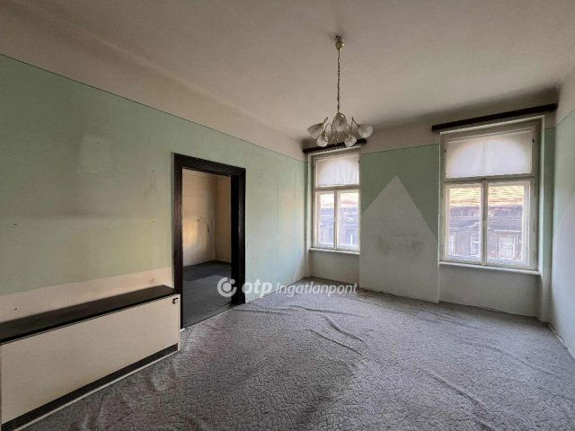 Eladó téglalakás, Budapesten, VIII. kerületben 57.9 M Ft