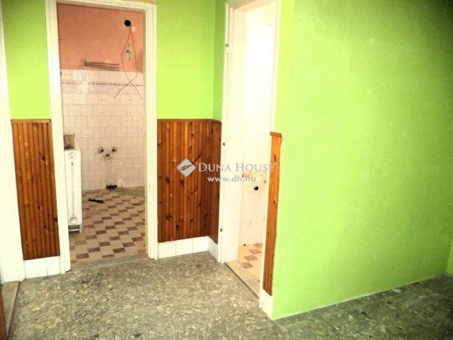 Eladó családi ház, Sárszentmihályon 98.7 M Ft, 5 szobás