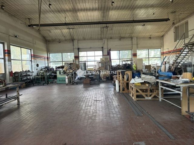 Eladó ipari ingatlan, Esztergomban 780 M Ft / költözzbe.hu