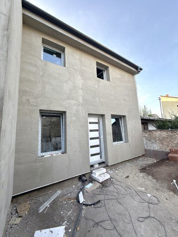 Eladó ikerház, Budapesten, XX. kerületben 41.9 M Ft, 3 szobás