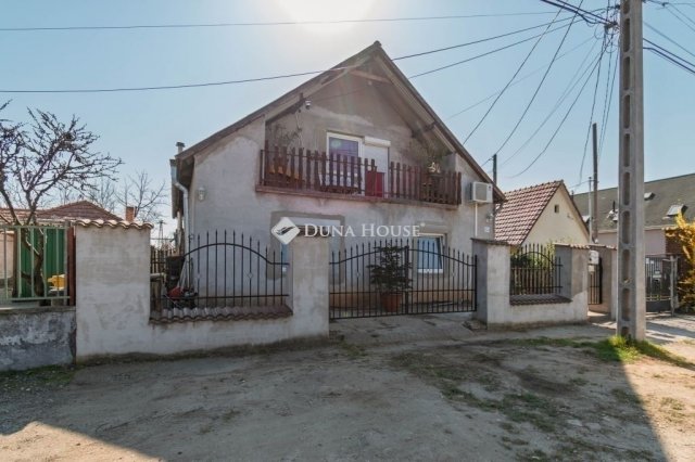 Eladó ikerház, Gyálon 76 M Ft, 4 szobás / költözzbe.hu