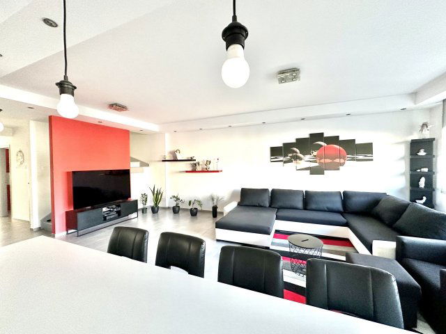 Eladó téglalakás, Zalaegerszegen 82 M Ft, 4 szobás