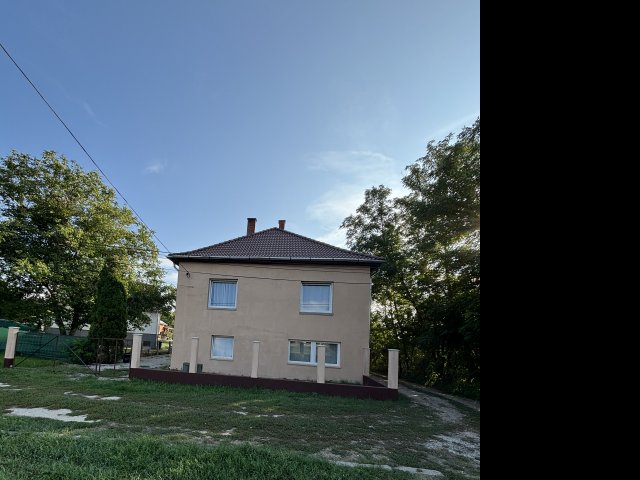 Eladó családi ház, Enyingen 64.99 M Ft, 5 szobás