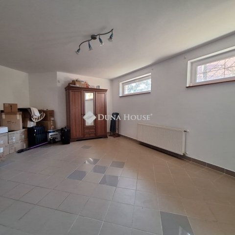 Eladó családi ház, Budakeszin 244 M Ft, 4 szobás