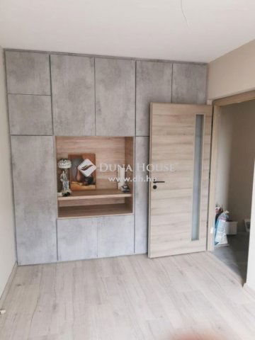 Eladó panellakás, Kecskeméten 46 M Ft, 2 szobás