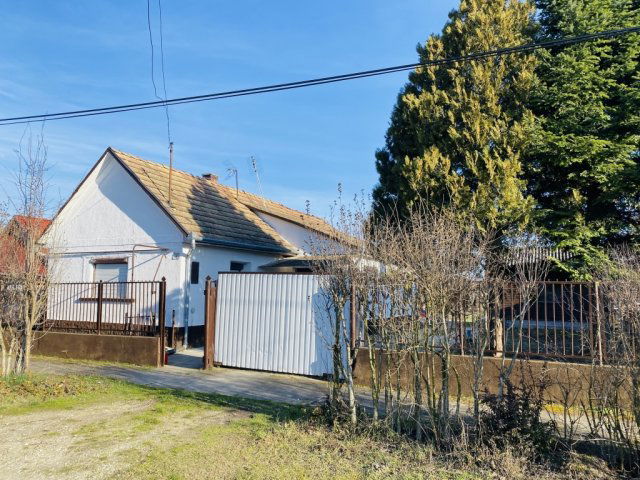Eladó családi ház, Örkényen 45 M Ft, 3 szobás