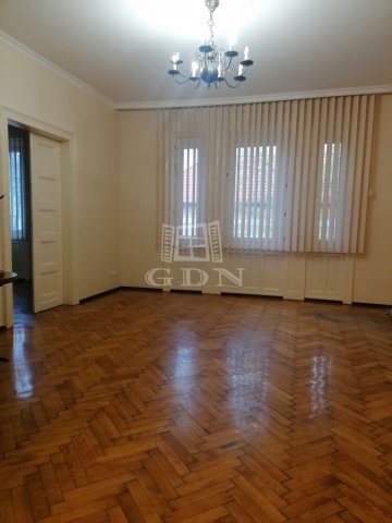 Kiadó téglalakás, albérlet, Szegeden 370 E Ft / hó, 4 szobás