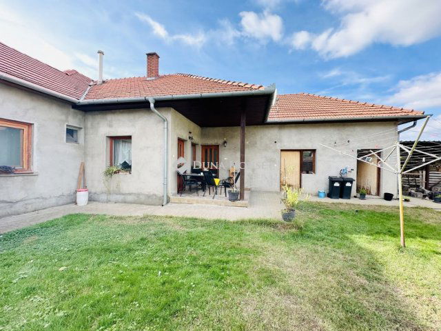 Eladó családi ház, Lakitelken 60.5 M Ft, 3 szobás