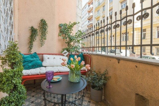 Eladó téglalakás, Budapesten, II. kerületben 145 M Ft, 3 szobás