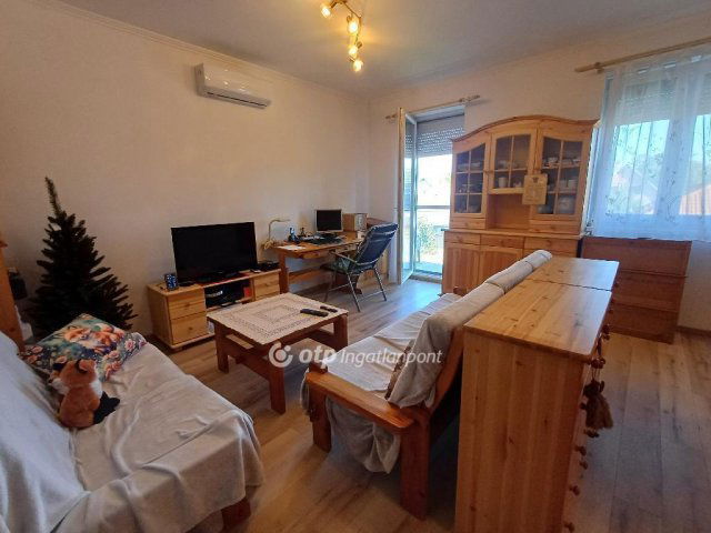 Eladó téglalakás, Monoron 79 M Ft, 3 szobás