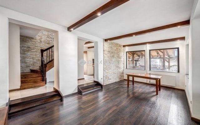 Eladó családi ház, Budaörsön 235 M Ft, 4 szobás