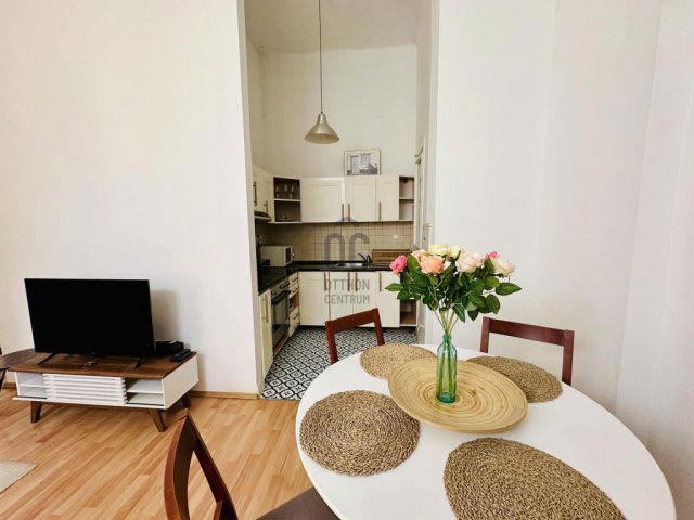 Eladó téglalakás, Budapesten, V. kerületben 95 M Ft, 2 szobás