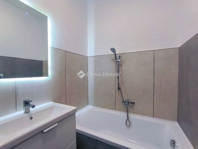 Eladó téglalakás, Budapesten, XIII. kerületben 74 M Ft, 2 szobás