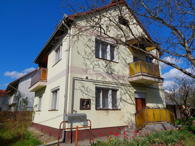 Eladó családi ház, Hajdúnánáson 52.8 M Ft, 3 szobás