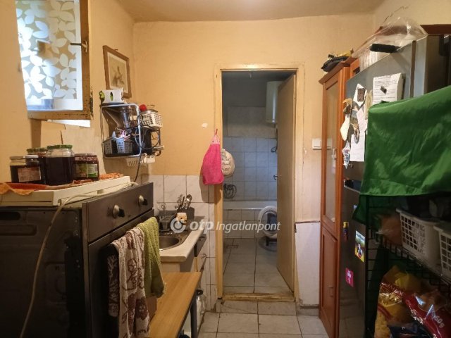 Eladó családi ház, Nagytarcsán 49.9 M Ft, 3 szobás