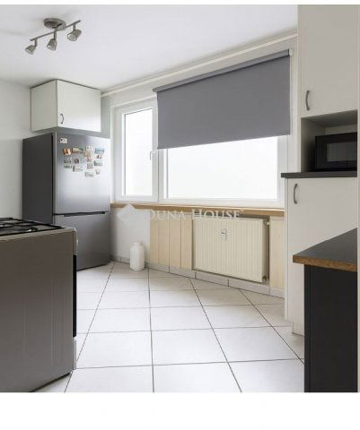 Eladó panellakás, Budapesten, XV. kerületben 72 M Ft, 2+2 szobás