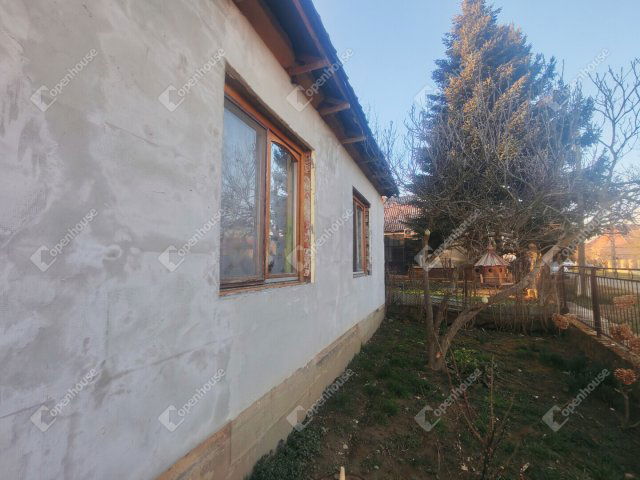 Eladó családi ház, Becsehelyen 24 M Ft, 4 szobás