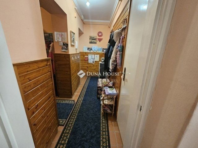 Eladó téglalakás, Kecskeméten 47 M Ft, 3 szobás