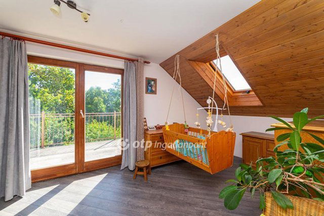 Eladó családi ház, Szentendrén 159 M Ft, 4 szobás