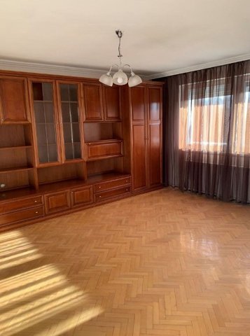 Kiadó téglalakás, albérlet, XVI. kerületben, Olló utcában