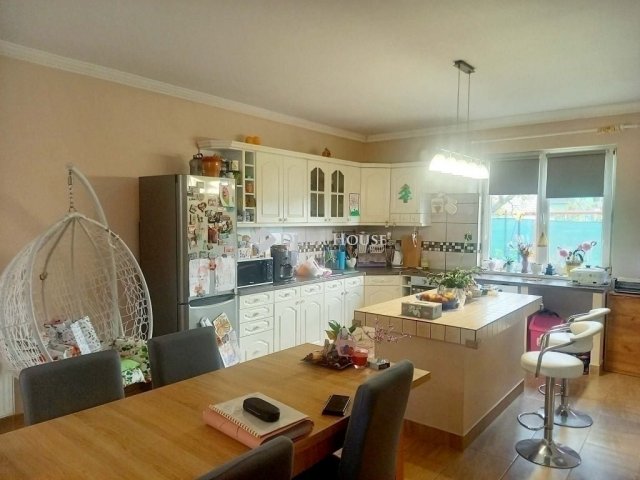 Eladó családi ház, Mogyoródon 125.6 M Ft, 4 szobás