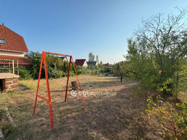 Eladó nyaraló, Alsóörsön 59.9 M Ft, 1+1 szobás
