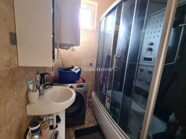 Eladó családi ház, Gyömrőn 79.9 M Ft, 4+1 szobás