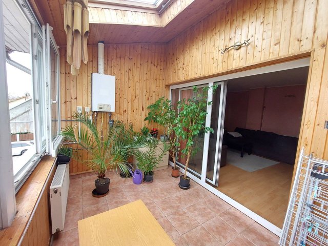 Eladó családi ház, Esztergomban 136 M Ft, 6 szobás