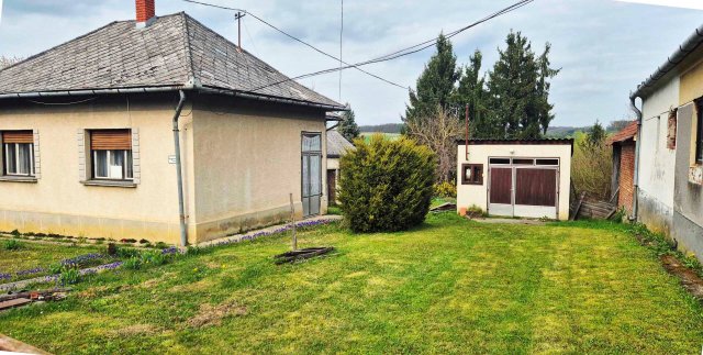 Eladó családi ház, Kustánszegen 24.999 M Ft, 3 szobás