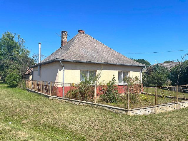 Eladó családi ház, Nyíregyházán, Hosszúháti úton 18.9 M Ft