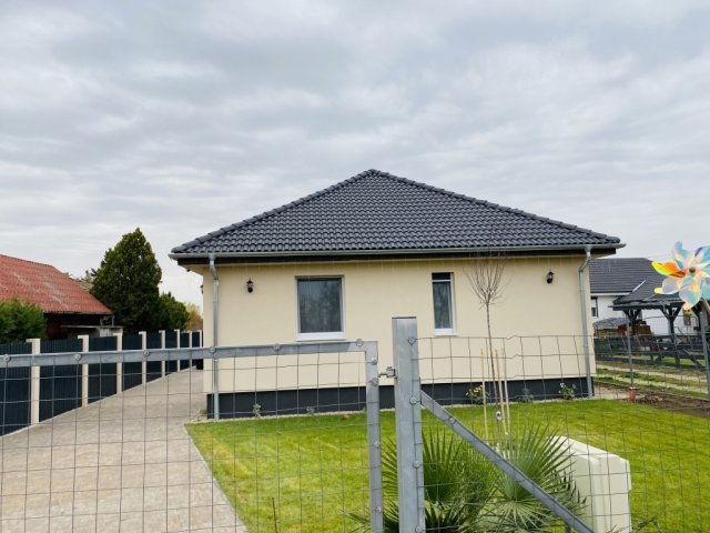 Eladó családi ház, Dabason 97.9 M Ft, 3 szobás