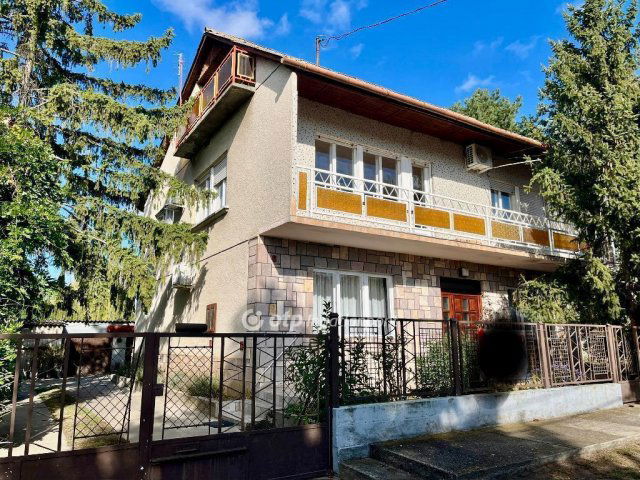 Eladó családi ház, Ceglédbercelen 67 M Ft, 4 szobás