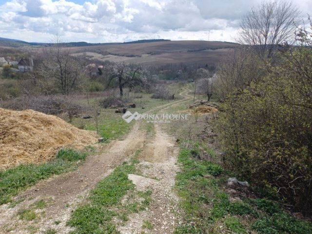 Eladó telek, Únyon 7 M Ft / költözzbe.hu