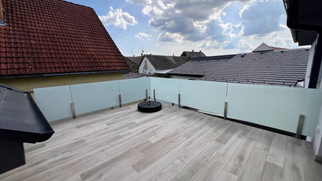 Kiadó téglalakás, albérlet, Baján 240 E Ft / hó, 3 szobás