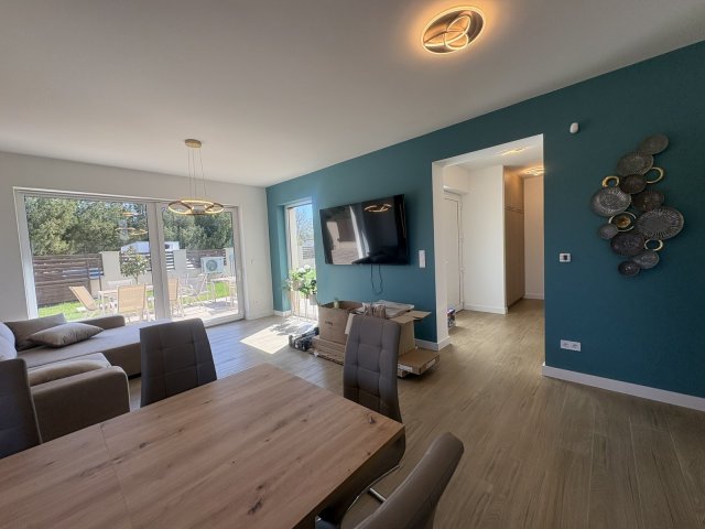 Eladó családi ház, Majosházán 130 M Ft, 5 szobás