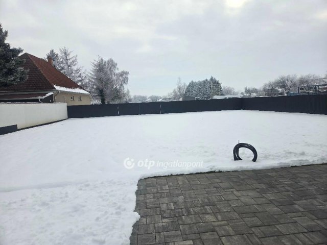 Eladó családi ház, Abonyban 108 M Ft, 3 szobás